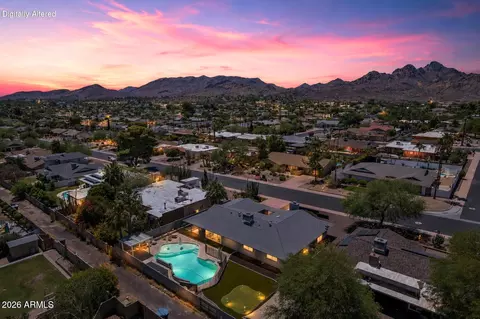 View/Area - 2502 E Beryl Ave, Phoenix, AZ 85028 photo 2 of 5