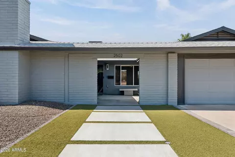 Exterior - 2502 E Beryl Ave, Phoenix, AZ 85028 photo 4 of 9