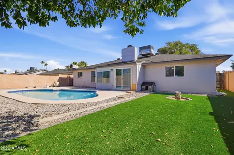 Exterior - 3531 E Campo Bello Dr, Phoenix, AZ 85032 photo 3 of 5