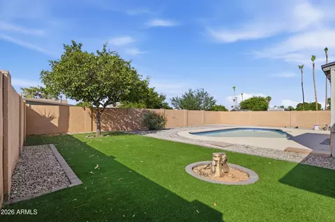 Exterior - 3531 E Campo Bello Dr, Phoenix, AZ 85032 photo 2 of 5