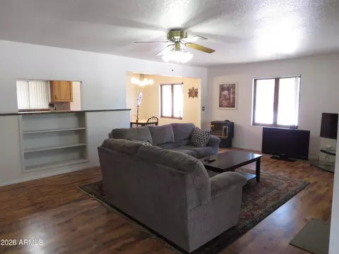 Living - 600 E Drowsey Cir, Payson, AZ 85541 photo 1 of 4