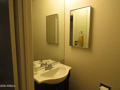 Bath - 600 E Drowsey Cir, Payson, AZ 85541 photo 1 of 1