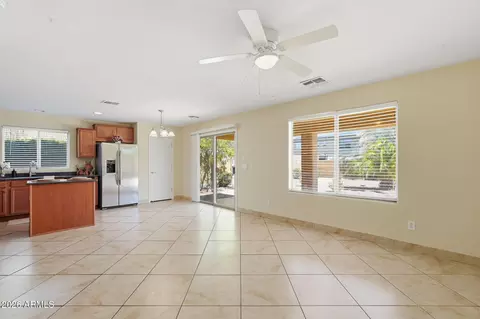 Living - 4738 W Juniper Ave, Coolidge, AZ 85128 photo 4 of 5