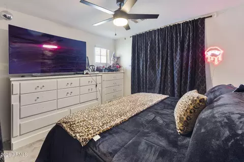 Bedroom - 10206 E Isleta Ave, Mesa, AZ 85209 photo 4 of 6