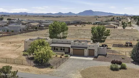 9040 N Antelope Meadows Dr, Prescott Valley, AZ 86315
