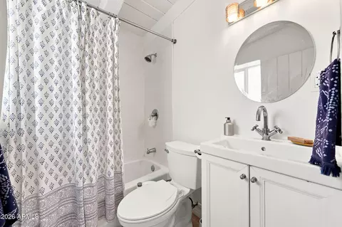 Bath - 2734 E Flower St #2734 E, Phoenix, AZ 85016 photo 3 of 3