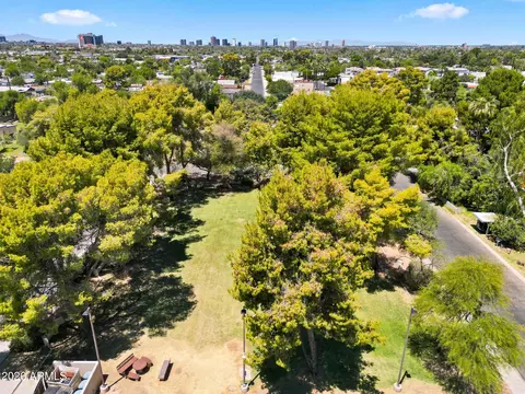 View/Area - 2734 E Flower St #2734 E, Phoenix, AZ 85016 photo 3 of 3