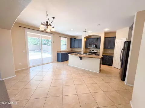 Kitchen - 2695 E Vermont Ct, Gilbert, AZ 85295 photo 3 of 4