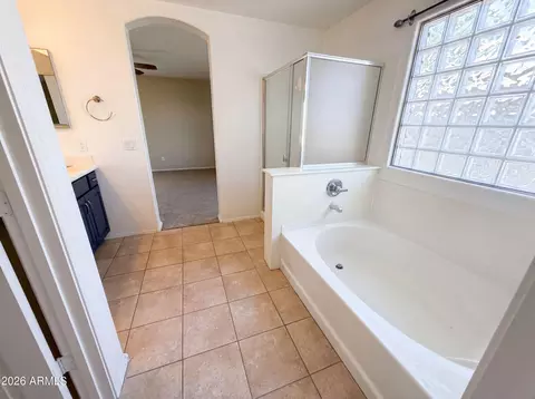 Bath - 2695 E Vermont Ct, Gilbert, AZ 85295 photo 5 of 6