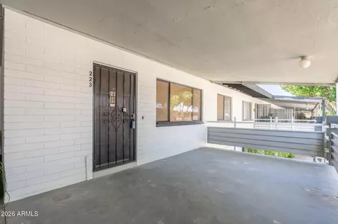 Exterior - 749 E Montebello Ave #223, Phoenix, AZ 85014 photo 1 of 11