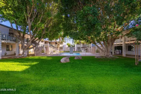 Exterior - 749 E Montebello Ave #223, Phoenix, AZ 85014 photo 3 of 11