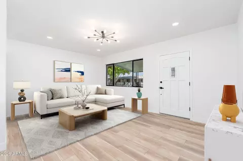 Living - 749 E Montebello Ave #223, Phoenix, AZ 85014 photo 2 of 5