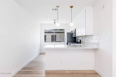 Kitchen - 749 E Montebello Ave #223, Phoenix, AZ 85014 photo 1 of 5