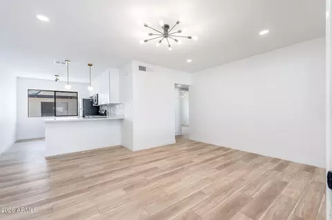 Living - 749 E Montebello Ave #223, Phoenix, AZ 85014 photo 3 of 5