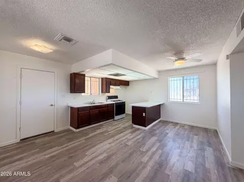 4451 S 20th St, Phoenix, AZ 85040 photo 2