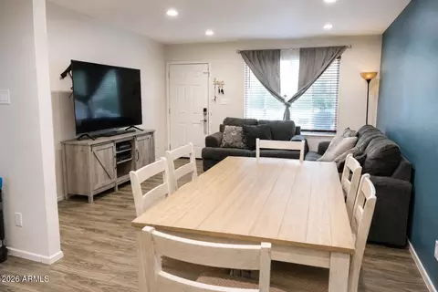 8318 W Roma Ave, Phoenix, AZ 85037