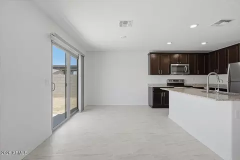 Entry Way - 670 W Cedar Ave, Florence, AZ 85132 photo 4 of 4