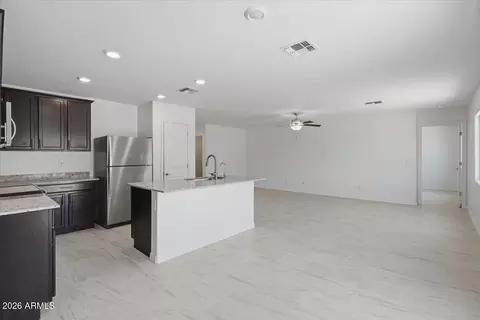 Entry Way - 670 W Cedar Ave, Florence, AZ 85132 photo 3 of 4