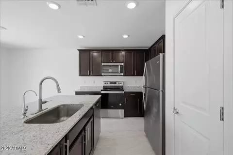 Kitchen - 670 W Cedar Ave, Florence, AZ 85132 photo 2 of 3
