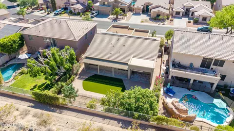 View/Area - 25647 N Singbush Loop, Phoenix, AZ 85083 photo 7 of 15