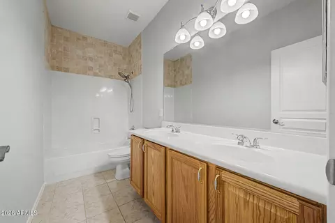 Bath - 25647 N Singbush Loop, Phoenix, AZ 85083 photo 3 of 3