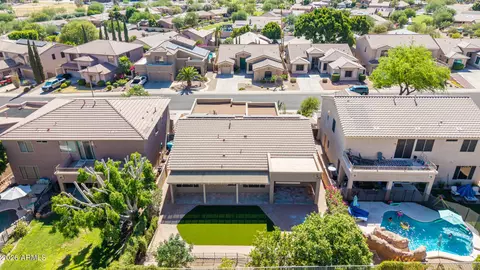 View/Area - 25647 N Singbush Loop, Phoenix, AZ 85083 photo 4 of 15