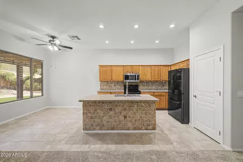 Kitchen - 25647 N Singbush Loop, Phoenix, AZ 85083 photo 2 of 3