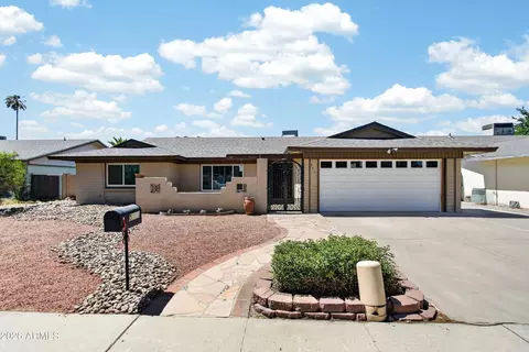 5001 W Frier Dr, Glendale, AZ 85301