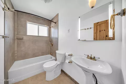 Bath - 1448 E Royal Palm Rd, Phoenix, AZ 85020 photo 1 of 2