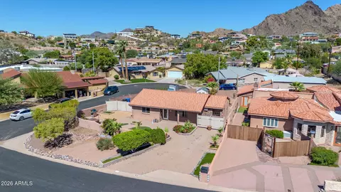 View/Area - 1448 E Royal Palm Rd, Phoenix, AZ 85020 photo 13 of 14