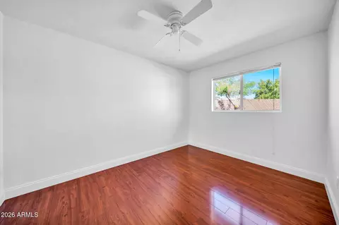 Bedroom - 1448 E Royal Palm Rd, Phoenix, AZ 85020 photo 5 of 8