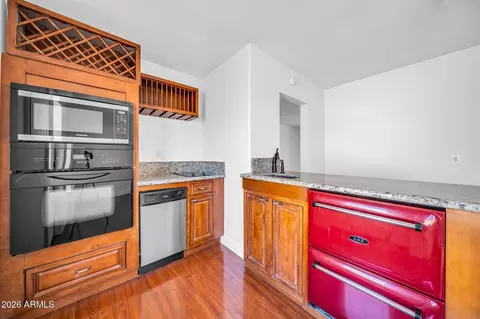 Kitchen - 1448 E Royal Palm Rd, Phoenix, AZ 85020 photo 2 of 2