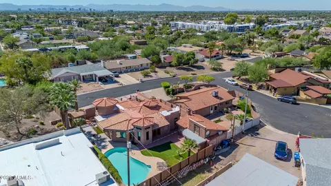View/Area - 1448 E Royal Palm Rd, Phoenix, AZ 85020 photo 12 of 14