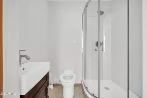 Bath - 1448 E Royal Palm Rd, Phoenix, AZ 85020 photo 2 of 2