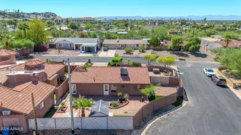 View/Area - 1448 E Royal Palm Rd, Phoenix, AZ 85020 photo 4 of 14