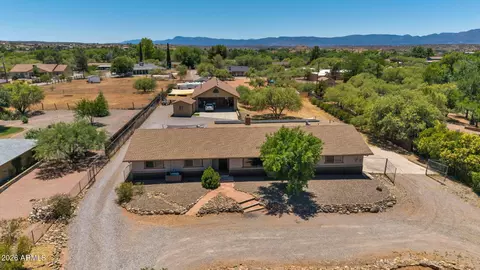 10876 E Pear Tree Dr, Cornville, AZ 86325