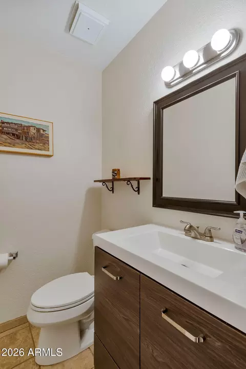 Bath - 10876 E Pear Tree Dr, Cornville, AZ 86325 photo 3 of 4