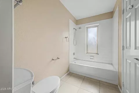 Bath - 11615 N 40th Way, Phoenix, AZ 85028 photo 7 of 7