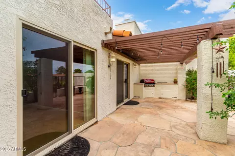 Exterior - 11615 N 40th Way, Phoenix, AZ 85028 photo 3 of 7