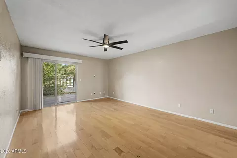 Living - 11615 N 40th Way, Phoenix, AZ 85028 photo 5 of 5