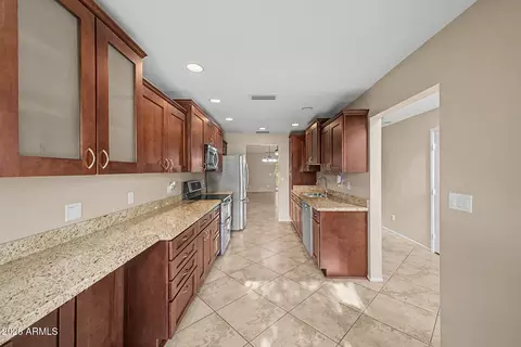 Kitchen - 11615 N 40th Way, Phoenix, AZ 85028 photo 1 of 4