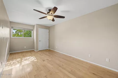 Bedroom - 11615 N 40th Way, Phoenix, AZ 85028 photo 2 of 2