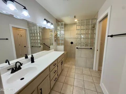 Bath - 11531 E Kiva Ave, Mesa, AZ 85209 photo 2 of 4