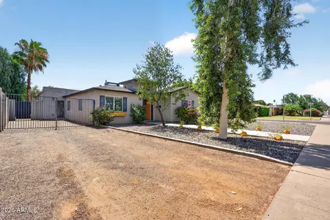 Exterior - 4401 N 19th Pl, Phoenix, AZ 85016 photo 8 of 8