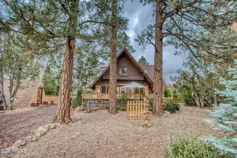 1972 Little Doe Trl, Overgaard, AZ 85933