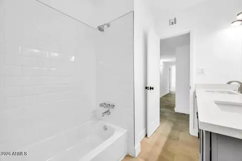 1107 E Marlette Ave, Phoenix, AZ 85014 photo 17