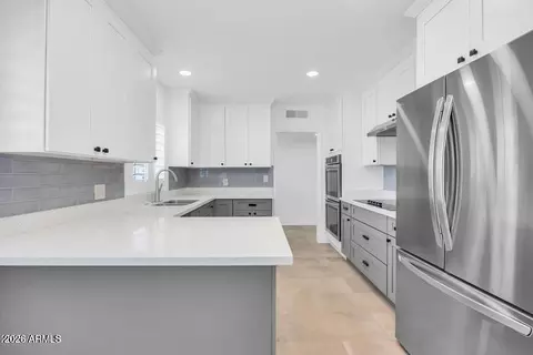 1107 E Marlette Ave, Phoenix, AZ 85014 photo 6