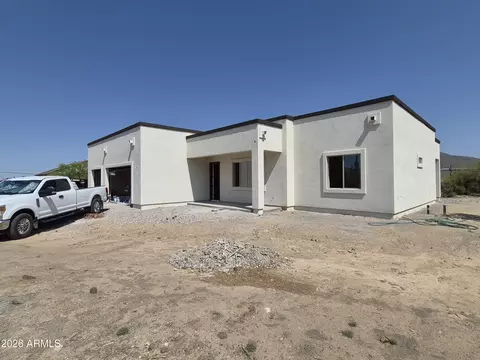 48111 N 7th Ave, New River, AZ 85087