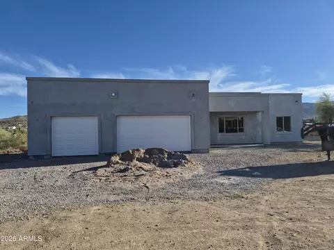 48111 N 7th Ave, New River, AZ 85087