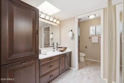 Bath - 1320 E Marny Rd, Tempe, AZ 85288 photo 1 of 6